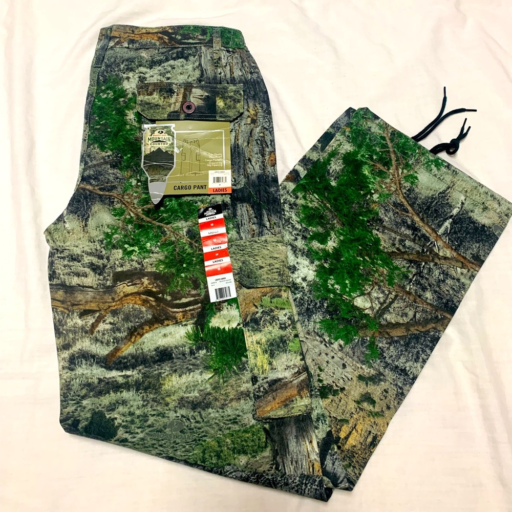 Mossy Oak Mountain Country Camo LADIES Cargo Pocket Pant Size M NWT